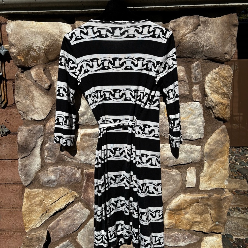 Diane von Furstenberg Julian Two Silk Wrap Dress US Size 6 Black White - Picture 7 of 9